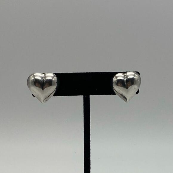 Sterling Silver‎ 925 Puffy Heart post Earrings - Picture 1 of 2